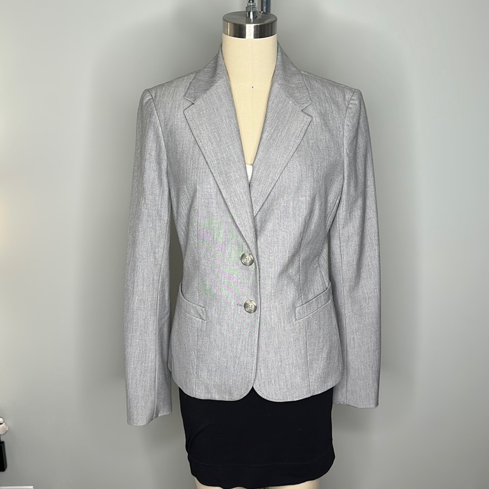 The Limited - Light Grey Blazer - Size 4.